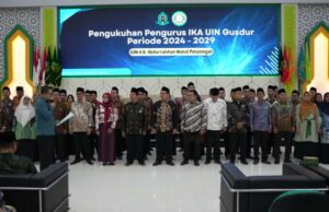 Lantik IKA UIN Gus Dur Pekalongan, Rektor Minta Alumni jadi Inspirasi bagi Mahasiswa