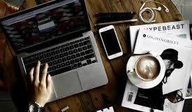 Era Digital dan Nasib Kuli Tinta sumber: unida library