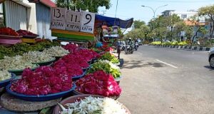 Pasar Kembang: Tradisi Khas Jelang Idul Fitri