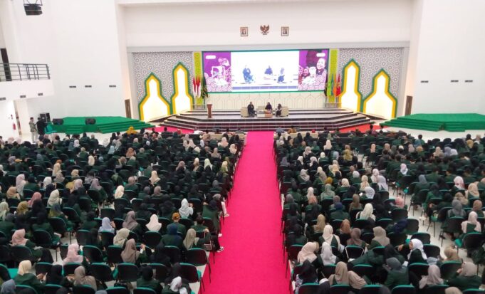 Seminar Pemikiran Gus Dur di UIN Pekalongan, Zastrow Al-Ngatawi Bahas Habitus Gus Dur