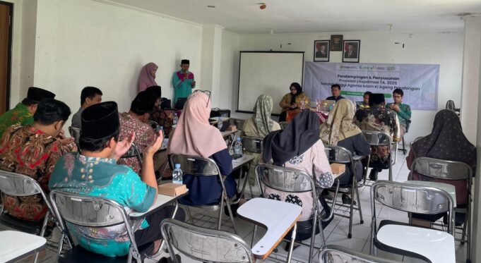Tingkatkan Kualitas Penelitian, LP2M STAIKAP Adakan Pendampingan Penyusunan Proposal Litapdimas untuk Dosen