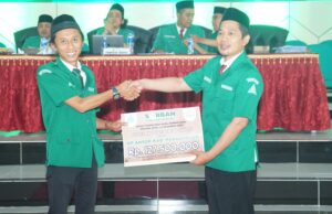 PC GP Ansor Kabupaten Pekalongan Terima Bagi Hasil Sorban Tours 127.500.000
