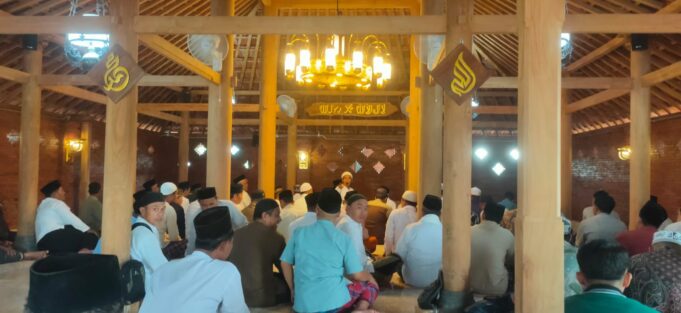 Grand Opening Pondok Pesantren Dalaailul Khairot: Perpaduan Doa, Mudzakaroh, dan Sejarah