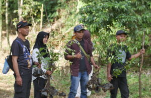 Gerakan Tanam 650 Pohon di Area Curug Genting Batang