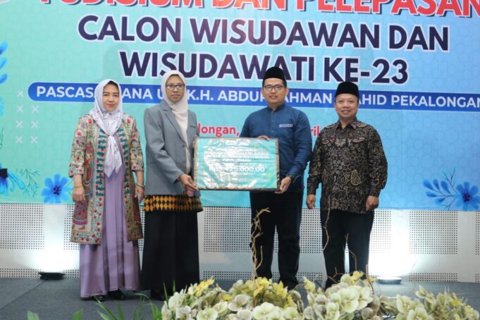 Bantu Pembangunan Masjid Kampus, Calon Wisudawan UIN Gus Dur Serahkan Infaq Rp 144 Juta