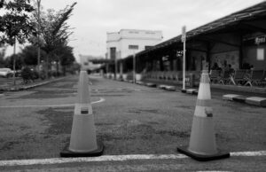 Parkiran Halaman parkir Stasiun Poncol Semarang