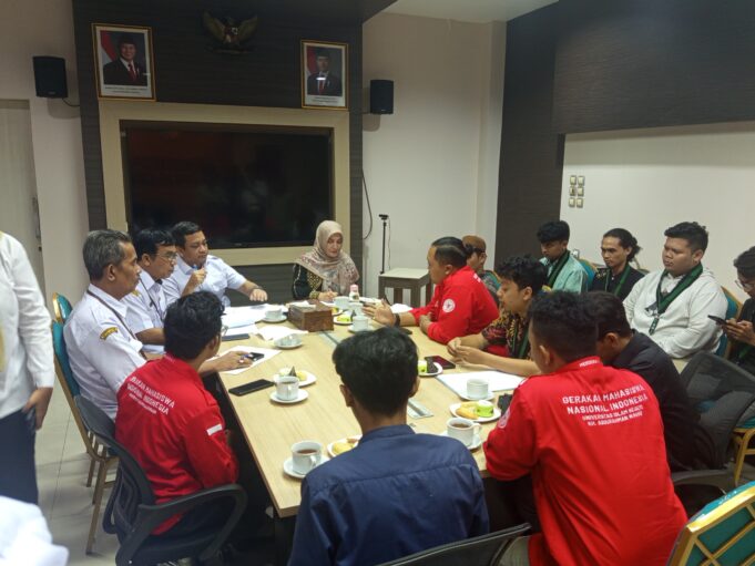 Bahas Darurat Sampah, Aliansi Mahasiswa Pekalongan Raya Adakan Audiensi dengan Pemkot Pekalongan