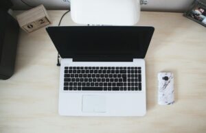 Joki Tugas dan Hukum Demand and Supply