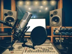 Penyiar Radio Studio radio