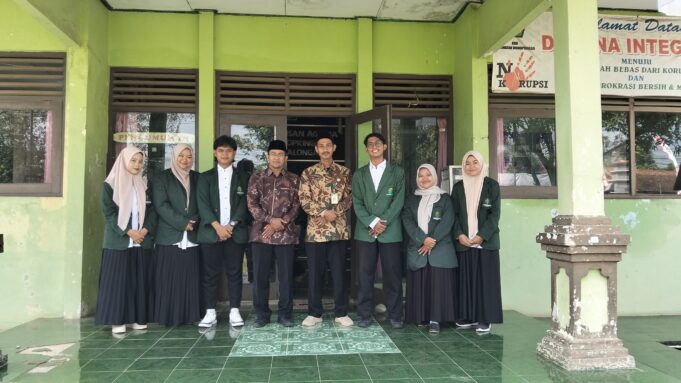 PPL Mahasiswa IAT di KUA Wonopringgo: Membangun Sinergi antara Teori dan Praktik