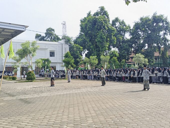 YMI Wonopringgo Gelar Apel Harlah ke-85