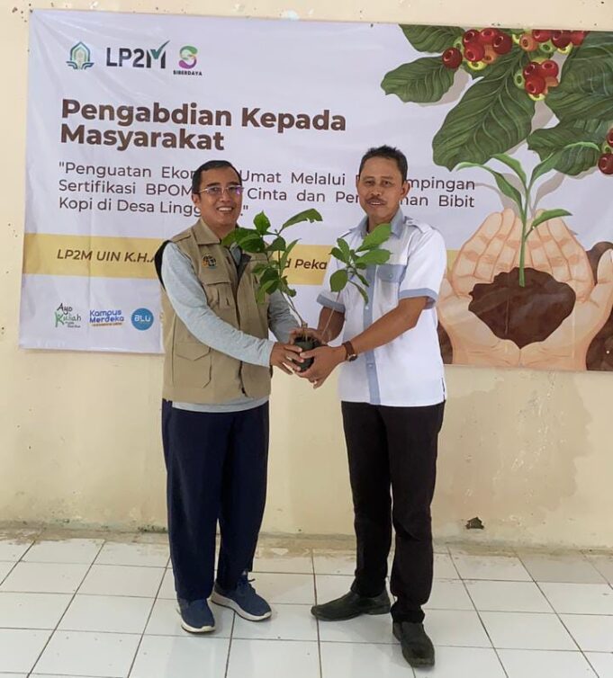 Kolaborasi untuk Bumi: UIN Gus Dur Tanam Seribu Bibit Kopi untuk Masa Depan Lestari