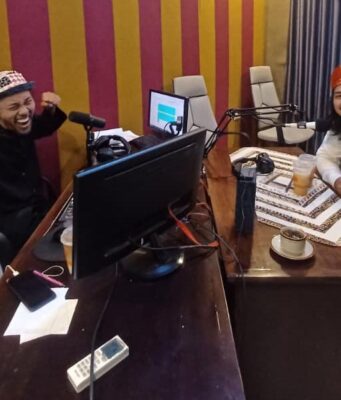 Kisah Bisnis yang Melumerkan Hati, Romantise Pol! Ngobrol bareng Ade Damar pemilik Kedai Kopi Kawan, Kertijayan.