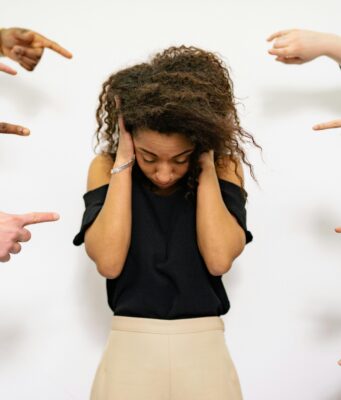 People Pleaser: Antara Empati dan Kehilangan Harga Diri