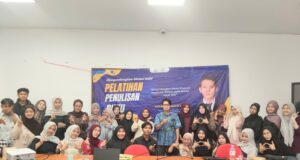 KSM-F Dustur Halal UIN Gus Dur Gelar Pelatihan Penulisan Buku, Dorong Lahirnya Penulis Muda