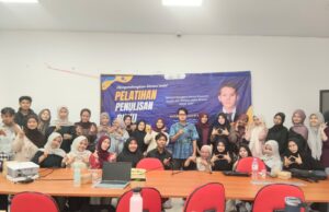 KSM-F Dustur Halal UIN Gus Dur Gelar Pelatihan Penulisan Buku, Dorong Lahirnya Penulis Muda