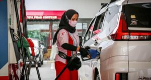 Dolar Naik, BBM Naik, Rakyat yang Menanggung Beban