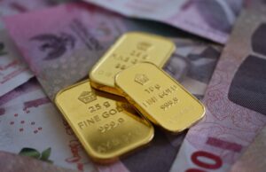 Melemahnya Rupiah dari Sudut Pandang Ekonomi Syariah