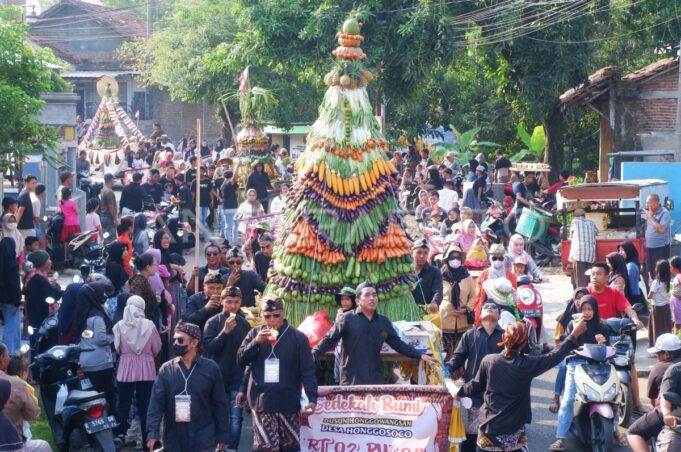Sedekah Bumi: Moderasi Agama dan Kebangsaan Lewat Kearifan Lokal