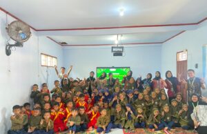 Menjaga Bumi Sejak Dini, KKN 65 UIN Gus Dur Ajak Siswa SD Muhammadiyah Wonosari Memilah Sampah