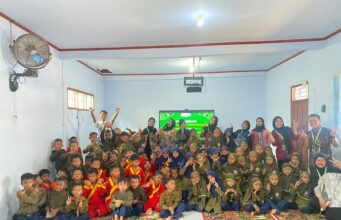 Menjaga Bumi Sejak Dini, KKN 65 UIN Gus Dur Ajak Siswa SD Muhammadiyah Wonosari Memilah Sampah
